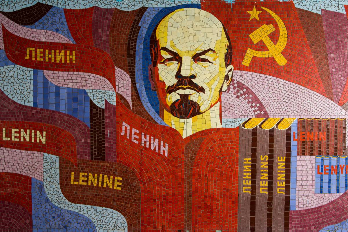Pugni chiusi per Lenin? Niente proteste