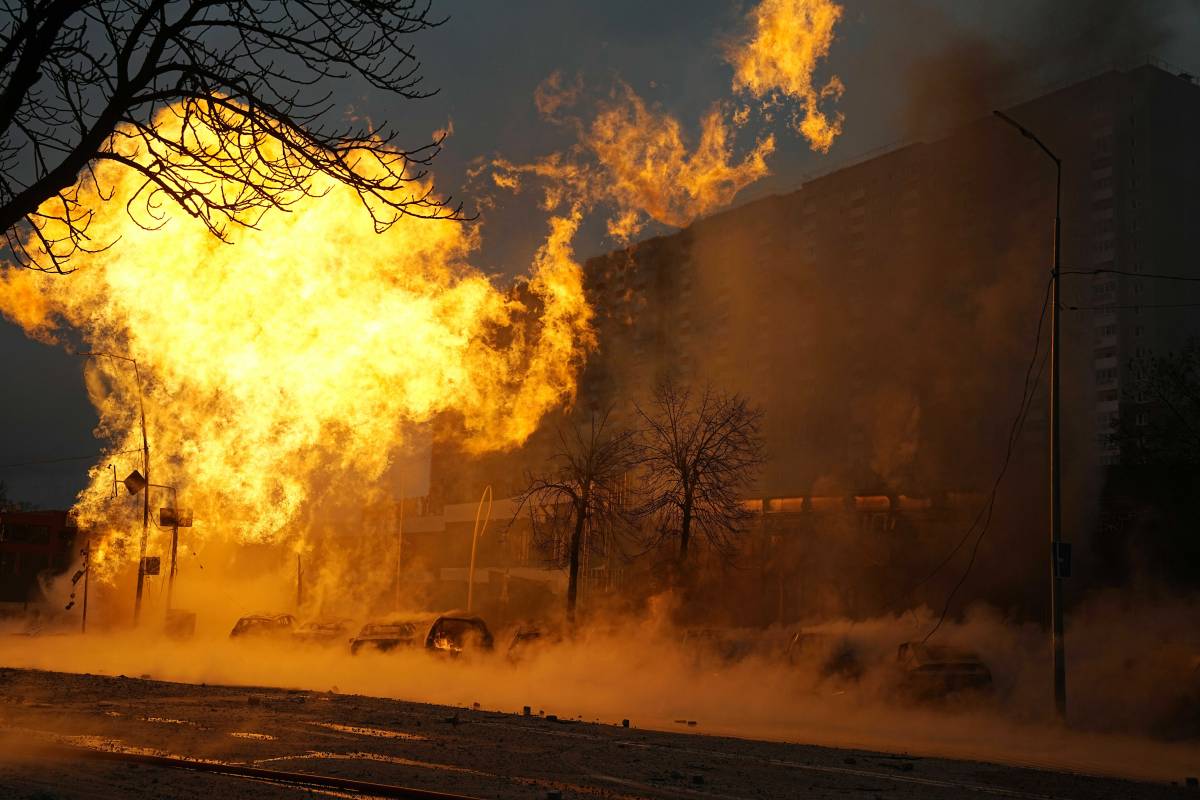 Kiev sotto attacco: "Bombe sui civili"