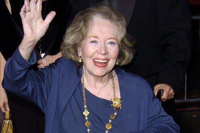 Addio alla signora Banks di Mary Poppins. A 100 anni muore Glynis Johns 