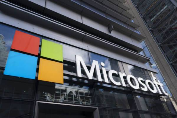 Microsoft investe 4,3 miliardi in Italia per l’IA e la formazione digitale