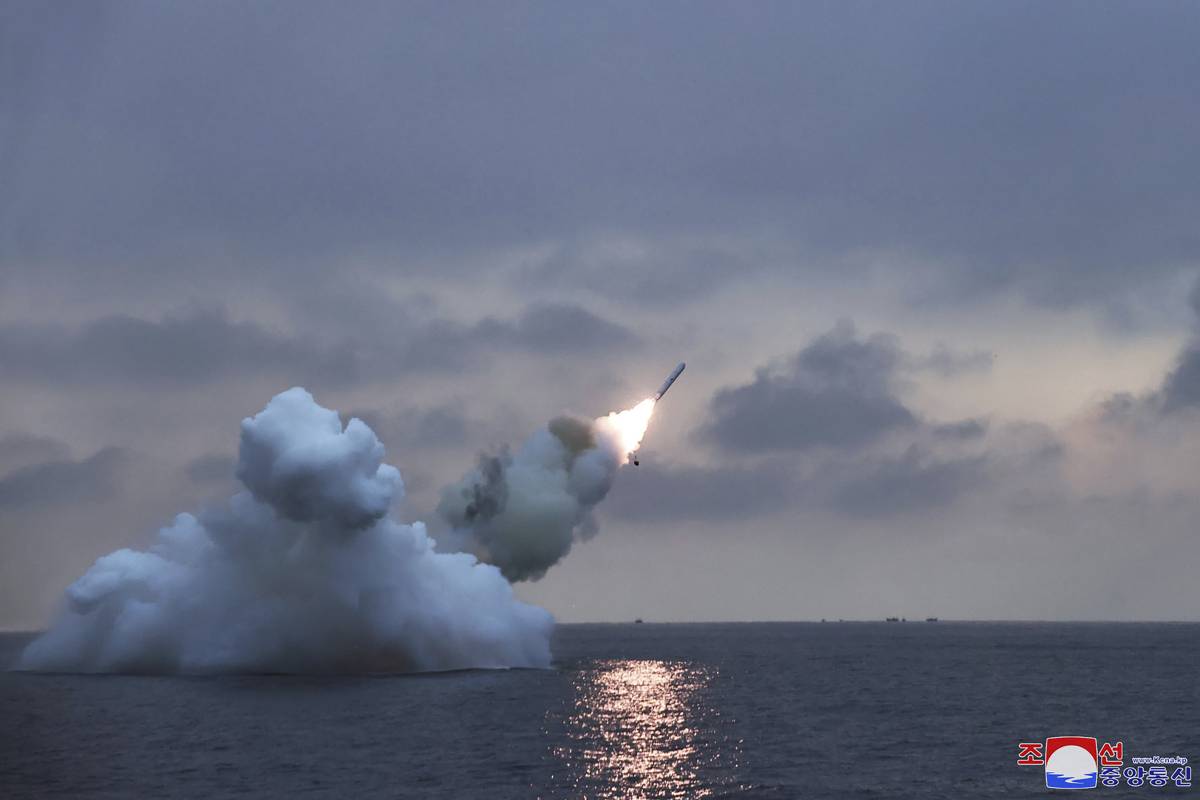 Un avvertimento per gli Usa: cosa c'è dietro alla pioggia di missili di Kim