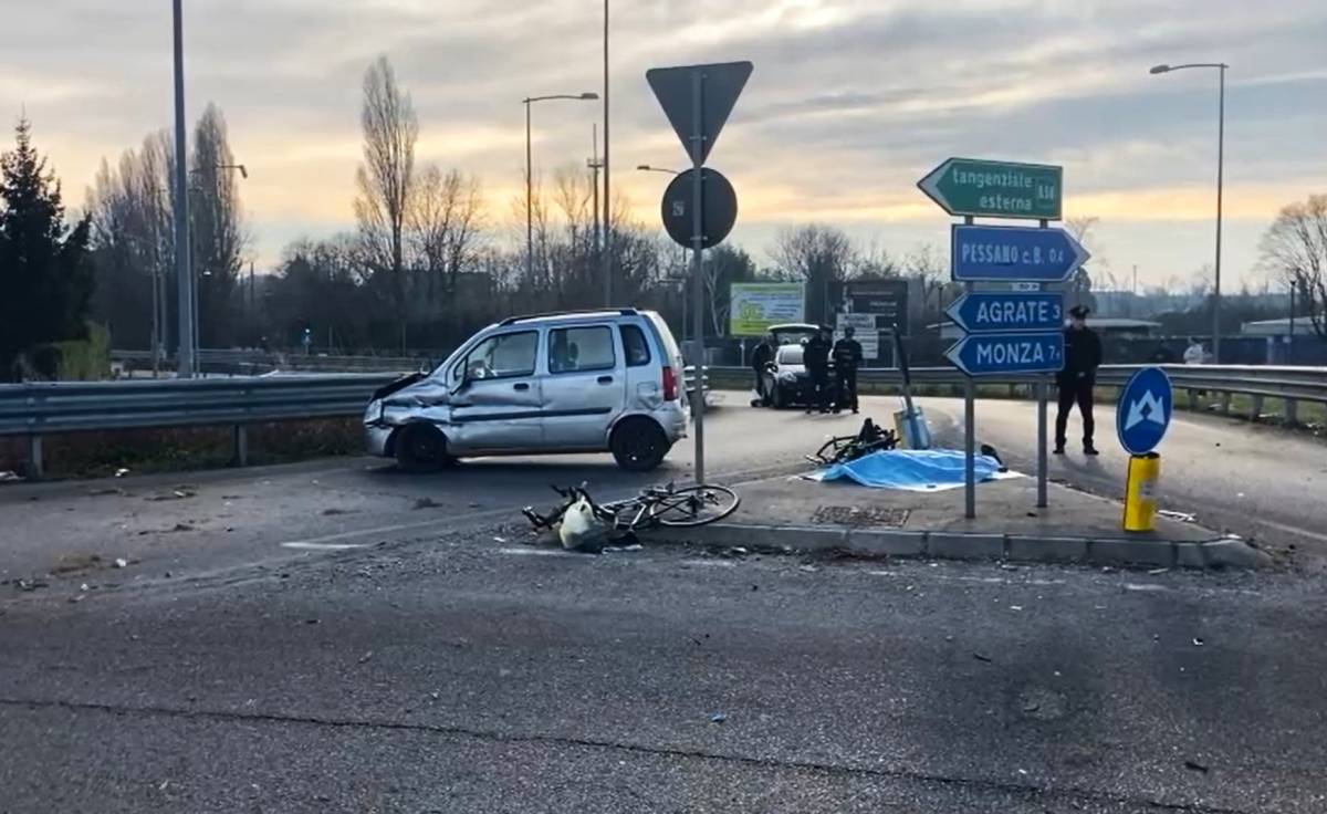 Auto travolge due ciclisti a Milano: un morto e un ferito in gravissime condizioni