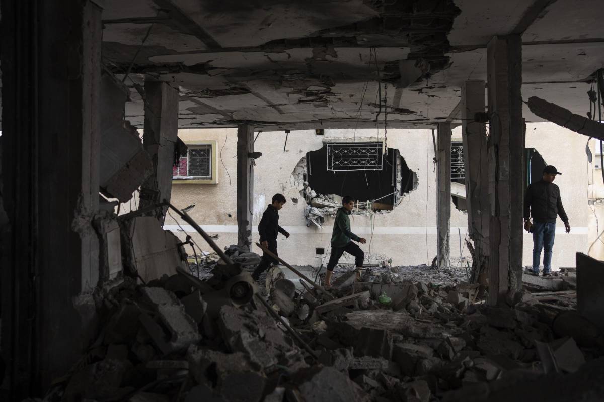 L'ira del mondo arabo per l'offensiva a Rafah. Israele: base di Hamas sotto la sede dell'Onu