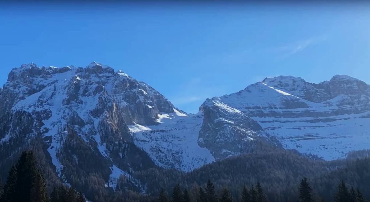  Travolti da una valanga a Madonna di Campiglio: feriti 3 scialpinisti, uno è grave 