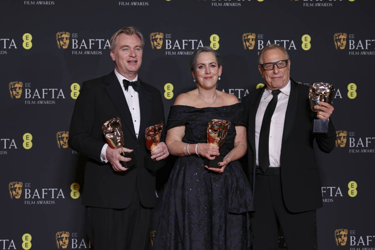 "Oppenheimer" trionfa con sette Bafta. Emma Stone la miglior attrice