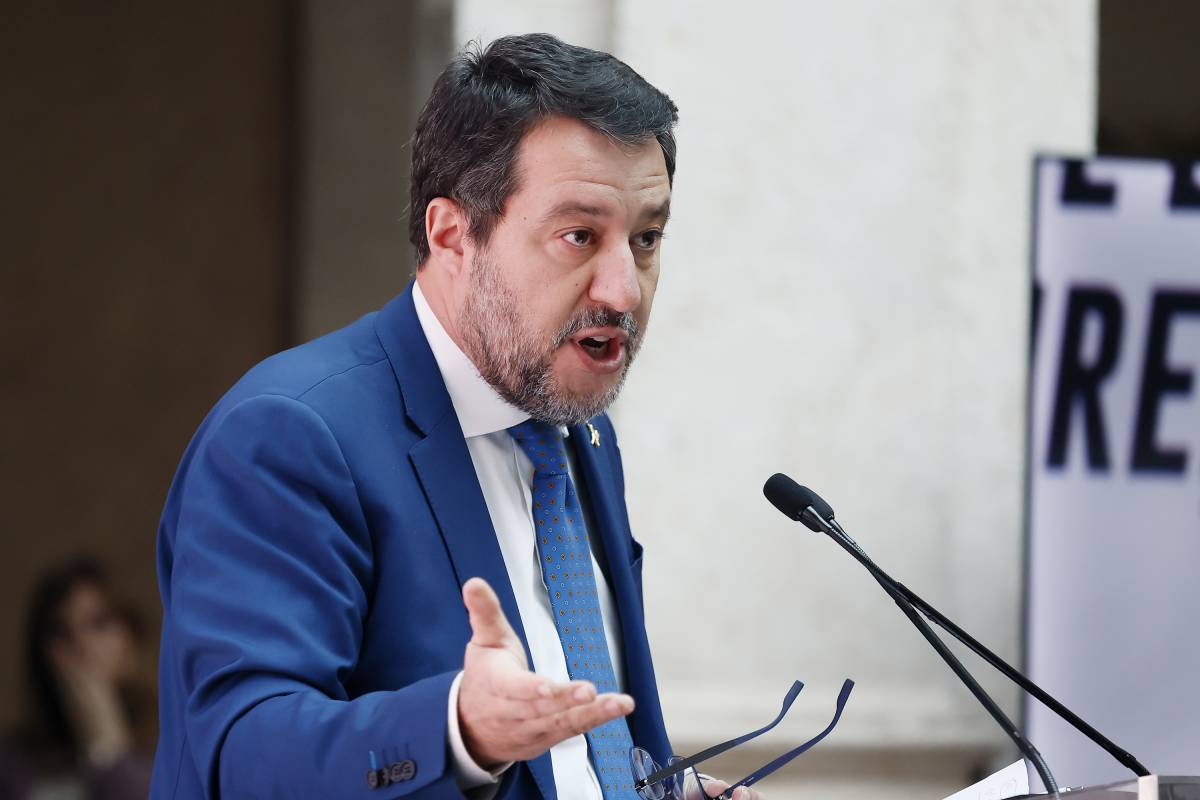 "Ora pensiamo all'Abruzzo". Salvini archivia la sconfitta in Sardegna