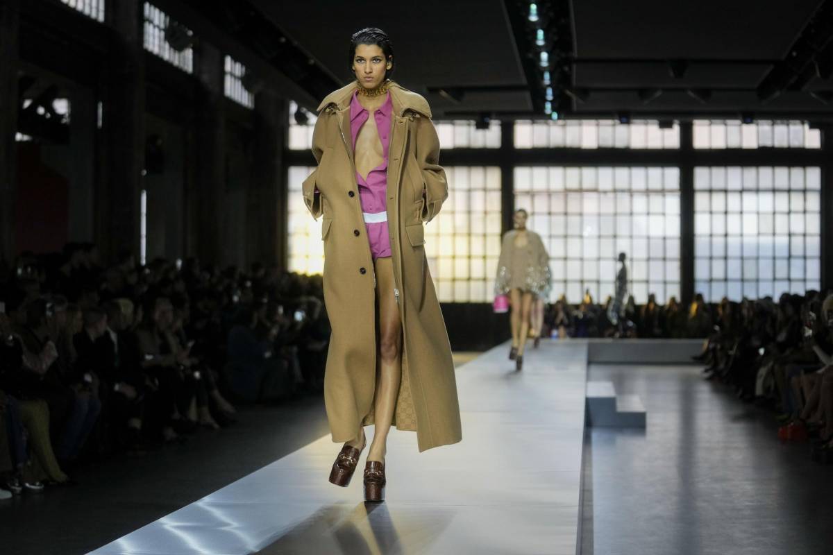Cappotti e coccodrillo: Gucci incanta col lusso