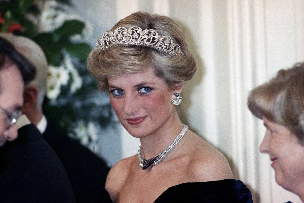 L’ultimo affronto a Lady Diana: l'amante mette all’asta le sue lettere 