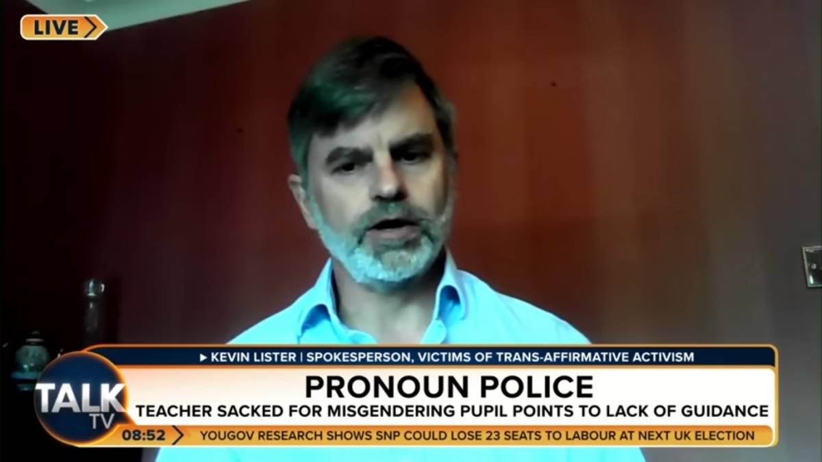 Rifiuta di utilizzare il pronome maschile per una studentessa, professore licenziato