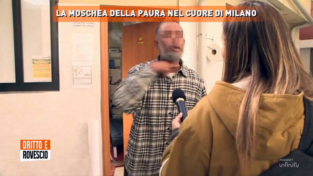 "Italiani di m...". Espulso l'imam della moschea abusiva di Milano