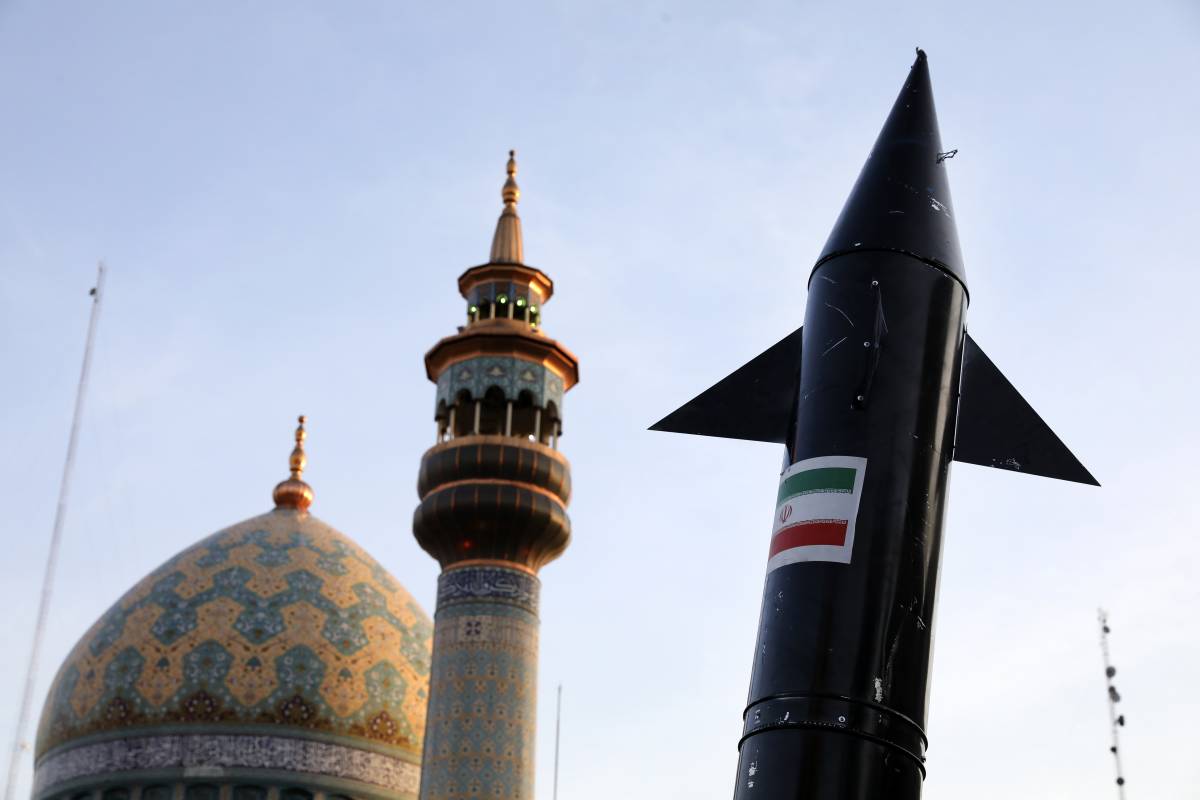 L'Iran non reagisce e punta sull'atomica