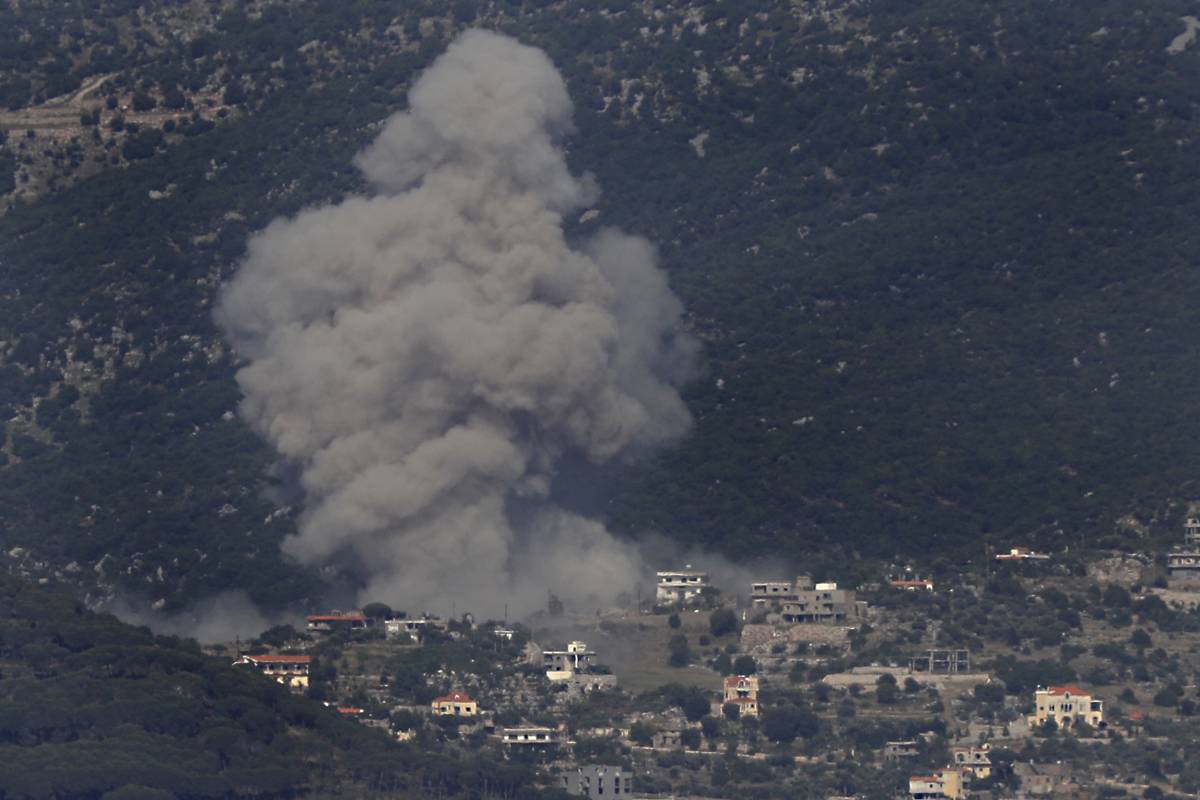 Israele approva i piani di battaglia: alta tensione al confine con il Libano