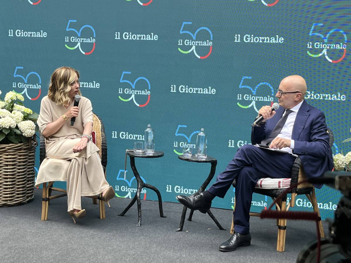 Meloni alla festa dei 50 anni del Giornale: "In Europa un fronte alternativo alla sinistra. Riforme? La prossima sarà sulla burocrazia"