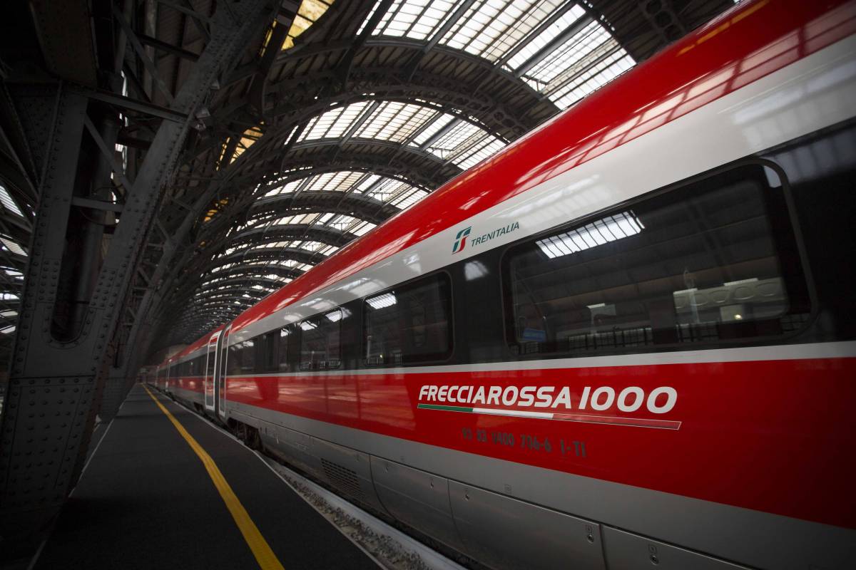 Guasto alla linea: Frecciarossa fermo alle porte di Roma con 500 passeggeri