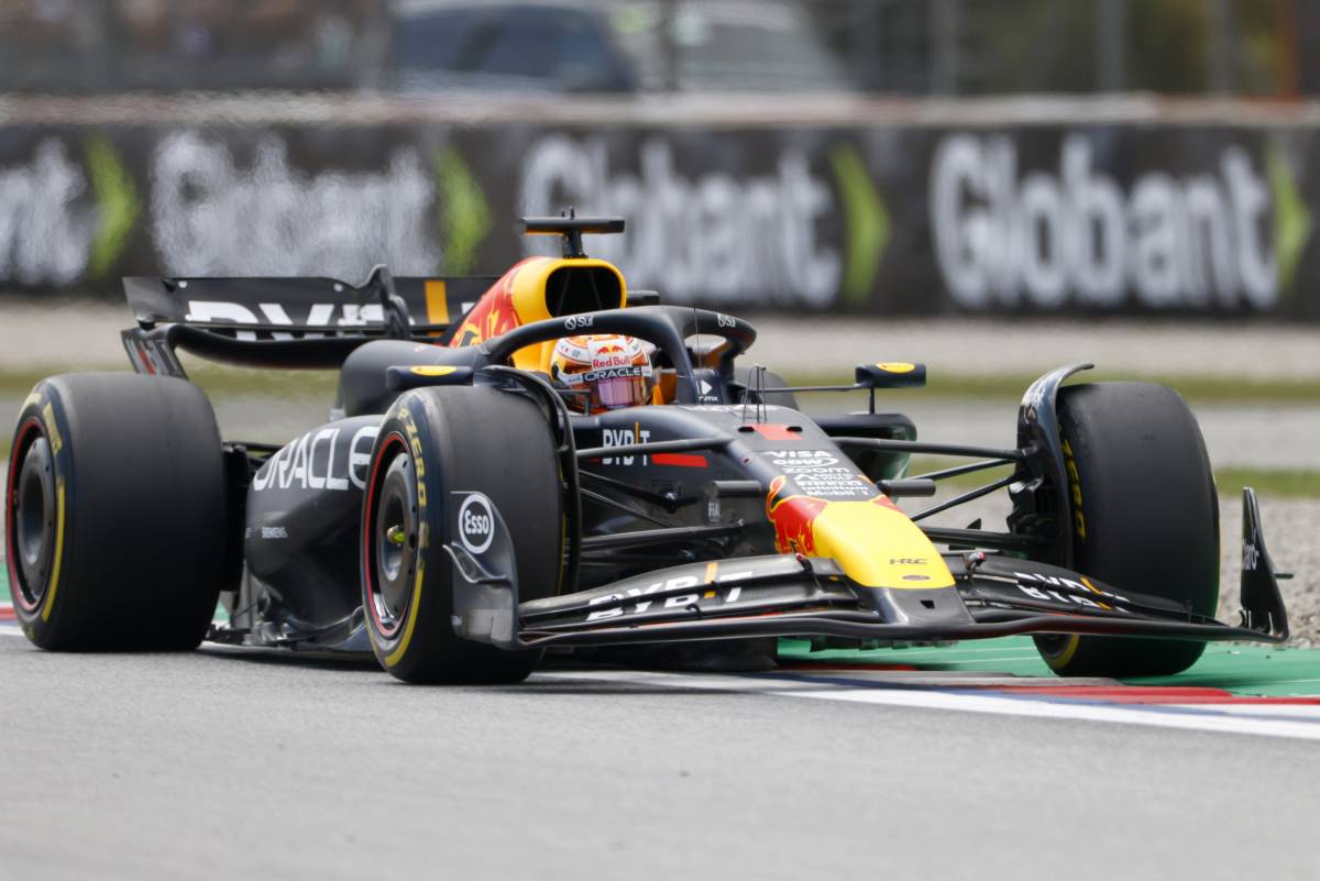 F1, a Barcellona vince ancora il cannibale Verstappen su Norris. Leclerc quinto
