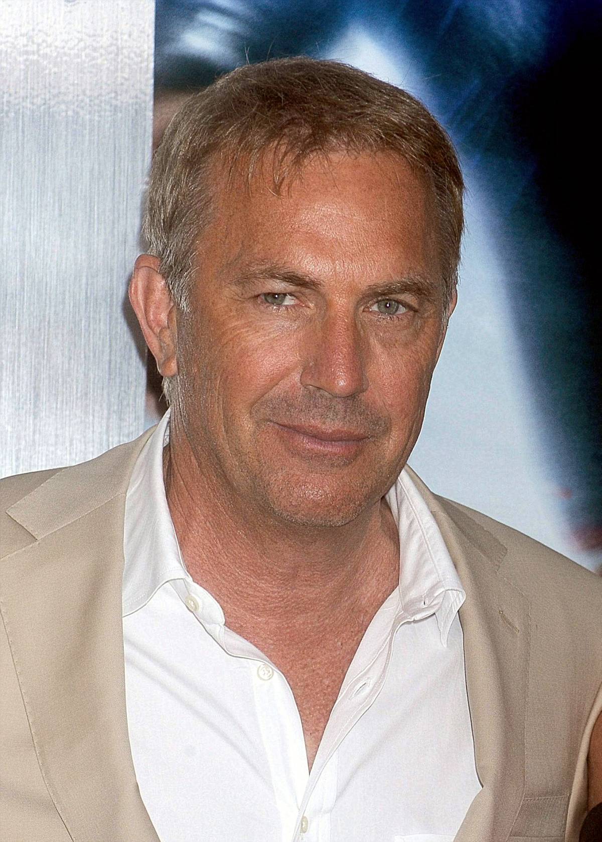 Costner torna al suo West fatto di antieroi (e donne)