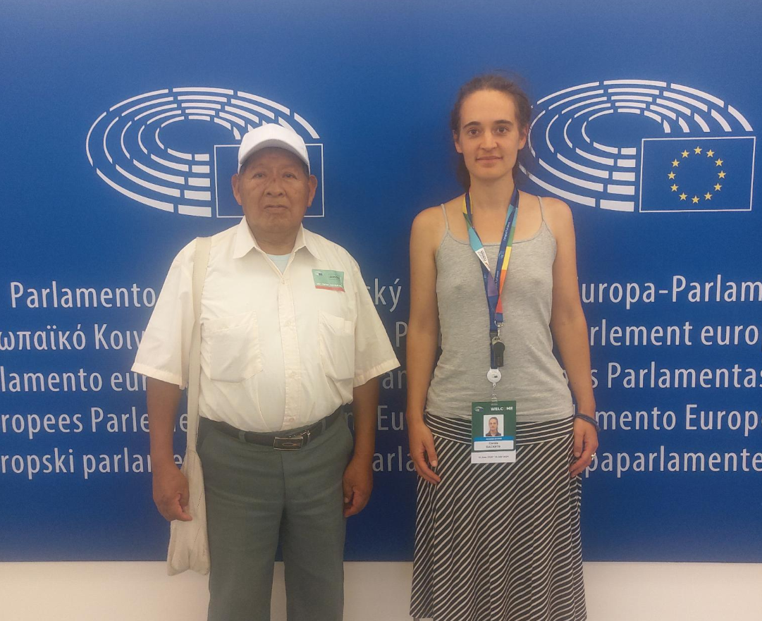 Il pelo di Carola Rackete fa pena, Vannacci come Salis e Biden: quindi, oggi...