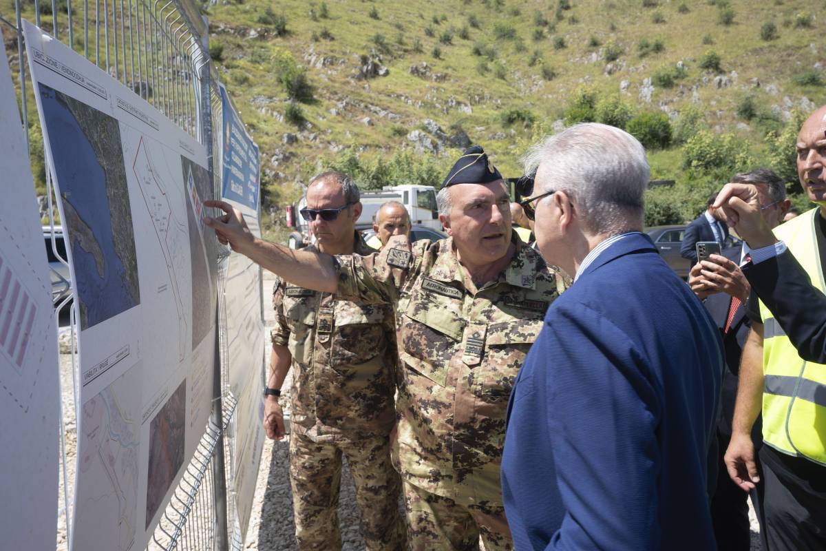 "Al via il 1 agosto". Confermata l'apertura dei centri migranti in Albania