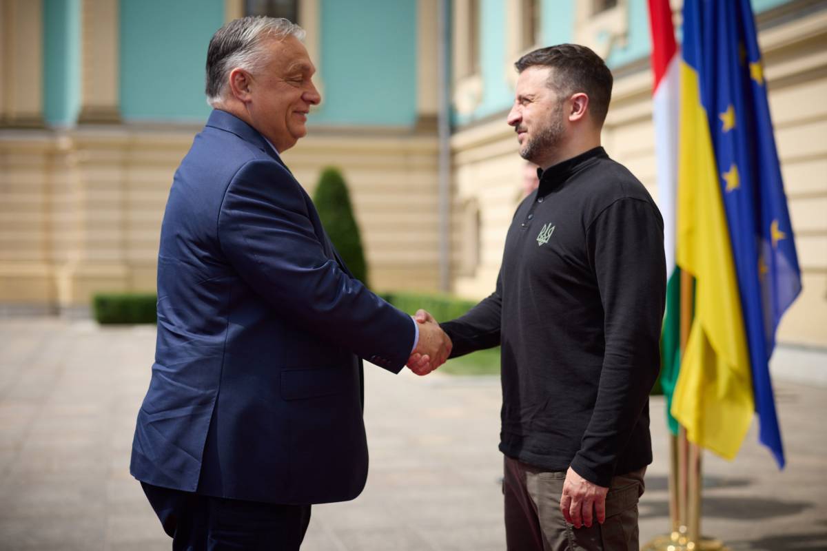 Orbán spinge Kiev: "Subito una tregua e via ai negoziati". Ma Zelensky frena