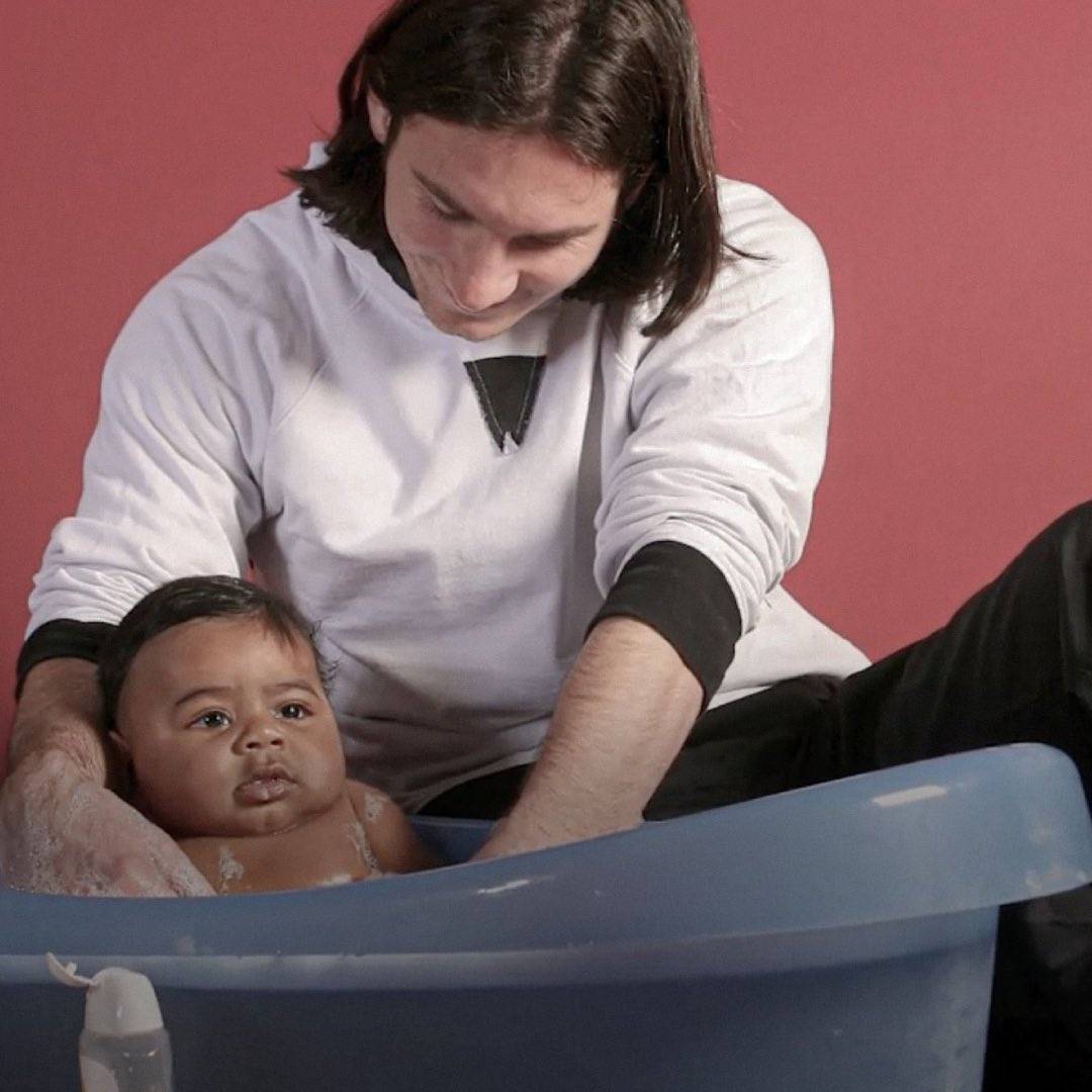 Messi con Yamal bebè: la foto cult sta facendo il giro del web