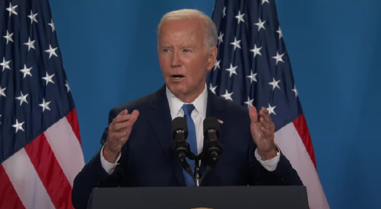 Biden non molla: "Io il più qualificato per la Casa Bianca". E Zelensky diventa Putin