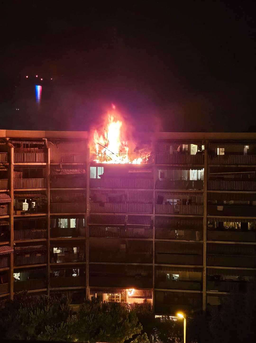 Incendio doloso in un condominio a Nizza, 7 morti: tre sono bambini
