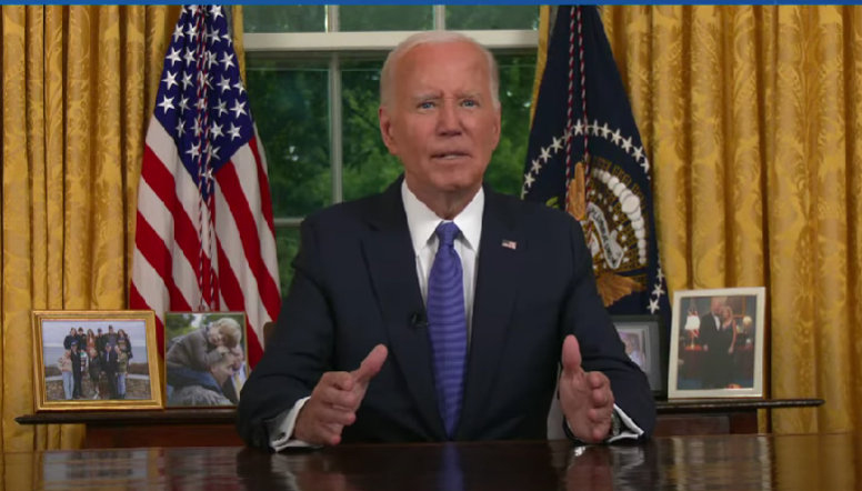 "Passo il testimone a una nuova generazione": Biden spiega il suo ritiro dalla corsa elettorale