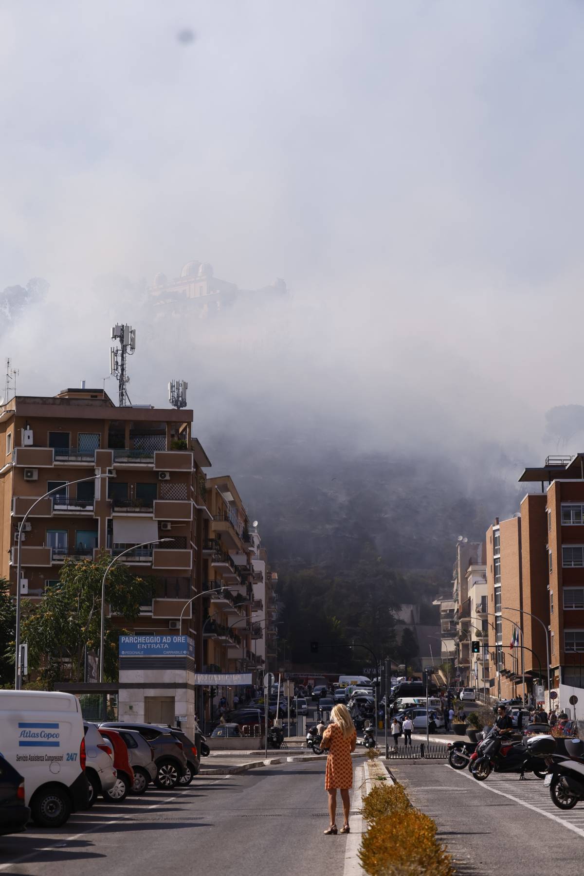 Rogo a Monte Mario, evacuati palazzi e sede Rai