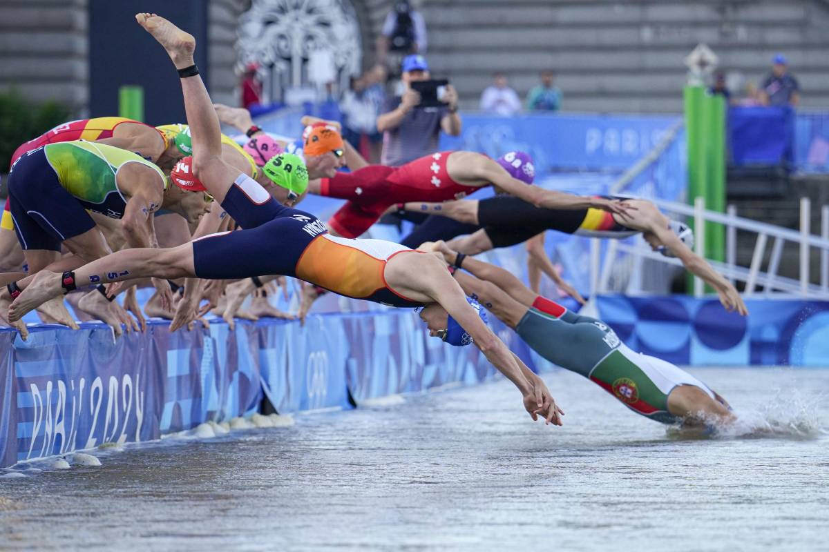 Il Belgio si ritira dal triathlon: ancora bufera sulla Senna. "Che sia di lezione"