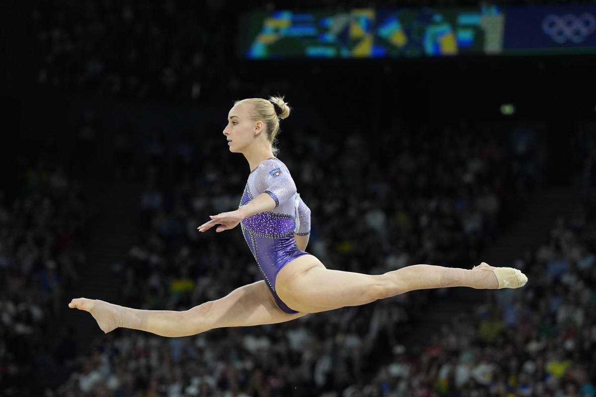 Storica doppietta azzurra nella trave: D'Amato oro ed Esposito bronzo. Cade Simone Biles