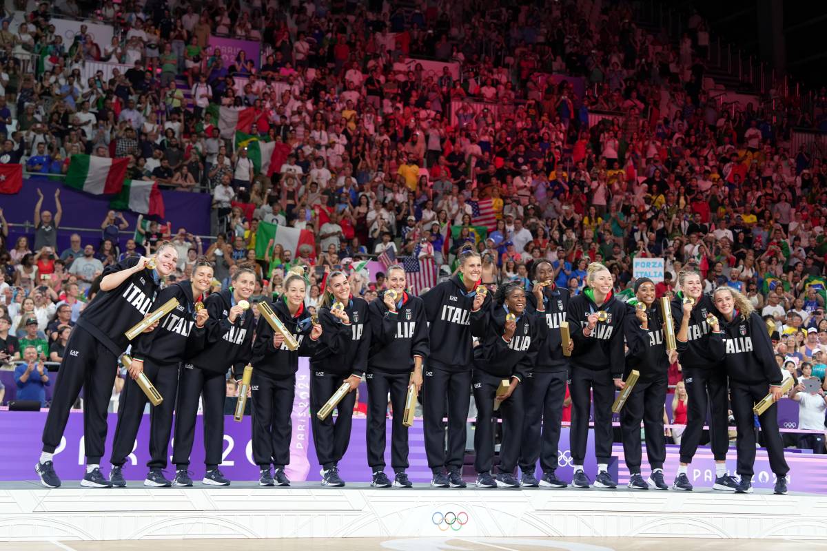 Volley, l'Italia di Velasco domina sugli Stati Uniti 3-0 e porta a casa un oro storico