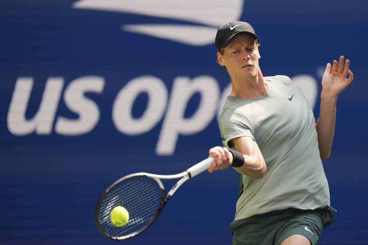 Us Open, Sinner domina McDonald e vince in 4 set dopo lo spavento iniziale