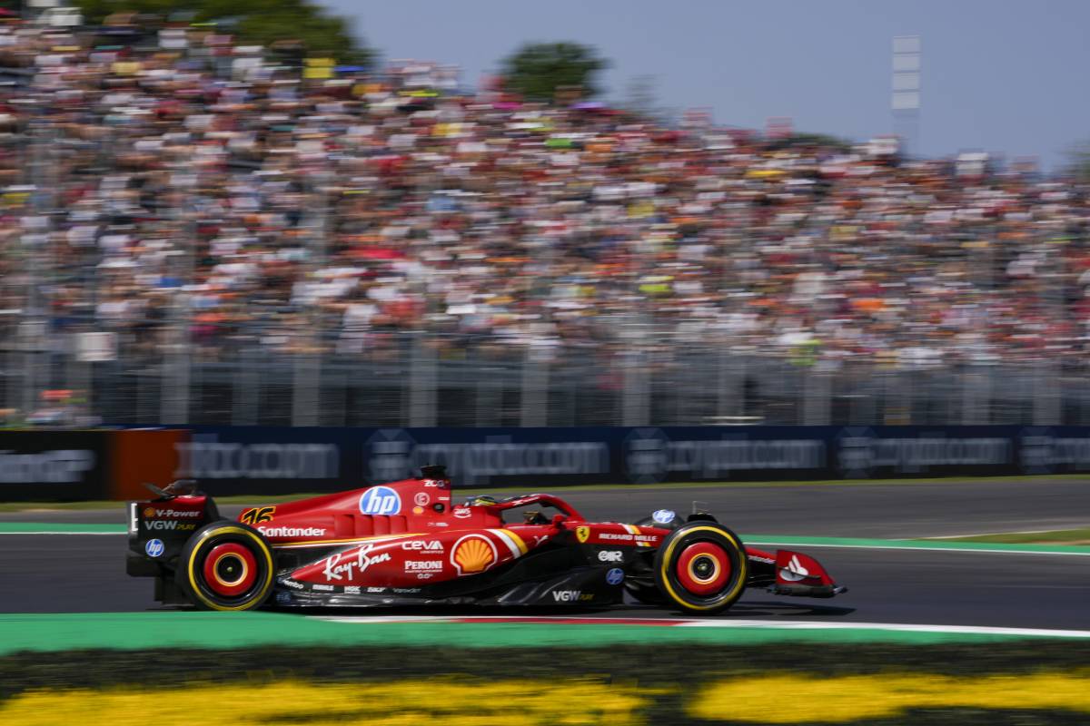 Charles Leclerc in azione nelle prove libere di Monza