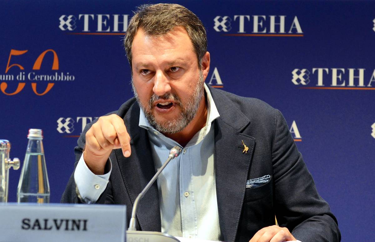 Caso Open Arms, Salvini: "Risarcimento da un milione? Non apro i pacchi ad Affari Tuoi"