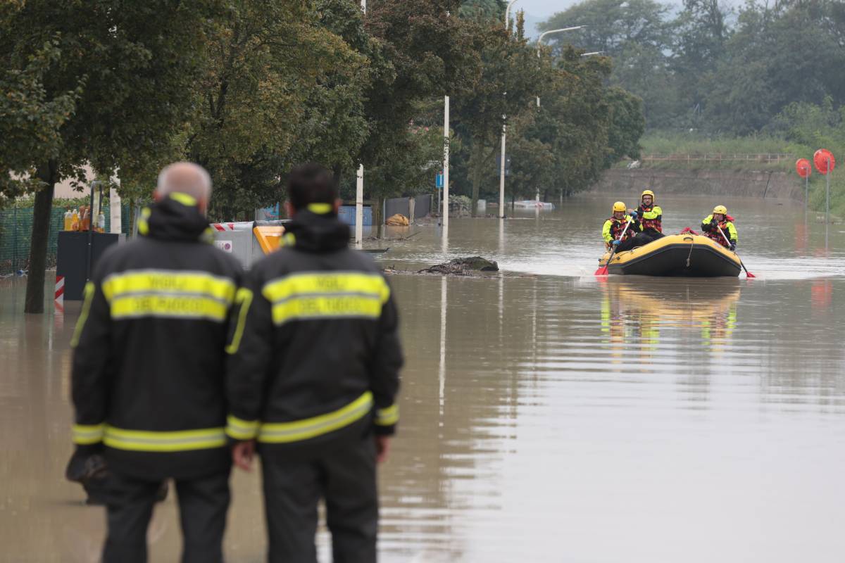 "Massimo supporto all'Emilia Romagna". Il piano di Meloni per l'alluvione