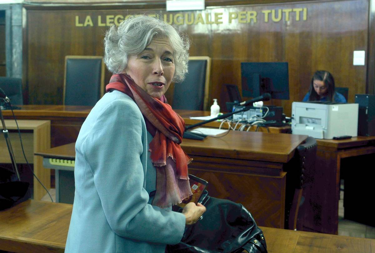 "Evasione fiscale e autoriciclaggio". Irene Pivetti condannata a 4 anni per le Ferrari vendute (per finta) in Cina