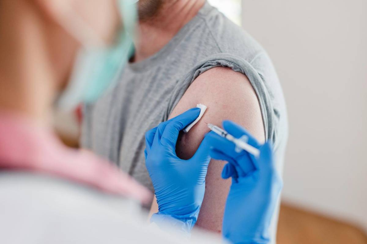 Vaccini, -39% eventi avversi sospetti: ecco quelli con più segnalazioni