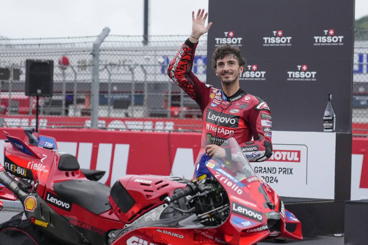 Bagnaia si prende tutto, anche i record: otto vittorie come i grandi