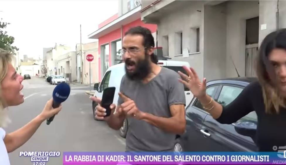 "Vi ucciderò". Le minacce del santone di Miggiano e l'aggressione alle giornaliste