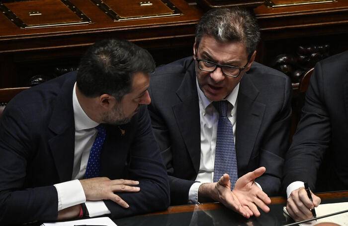 Manovra, colloquio Salvini-Giorgetti: "Stop a nuove tasse e difesa degli stipendi"