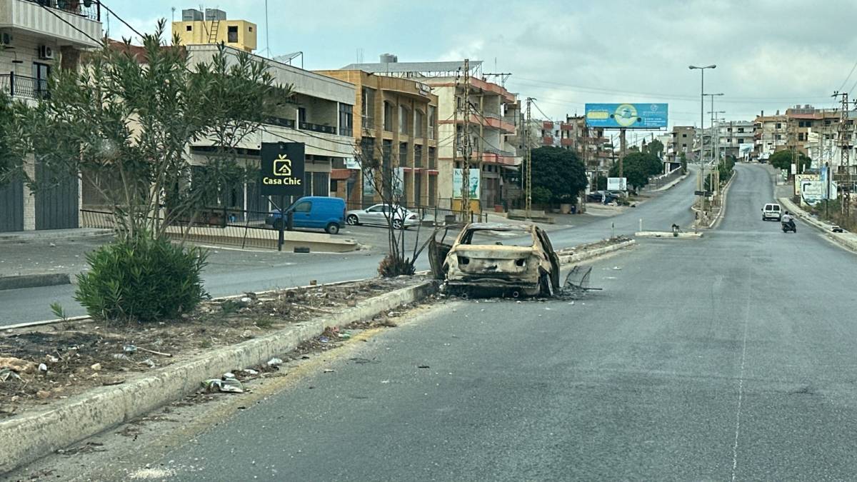 Nella roccaforte di Hezbollah tra raid aerei e chiamate al "martirio" di Hezbollah