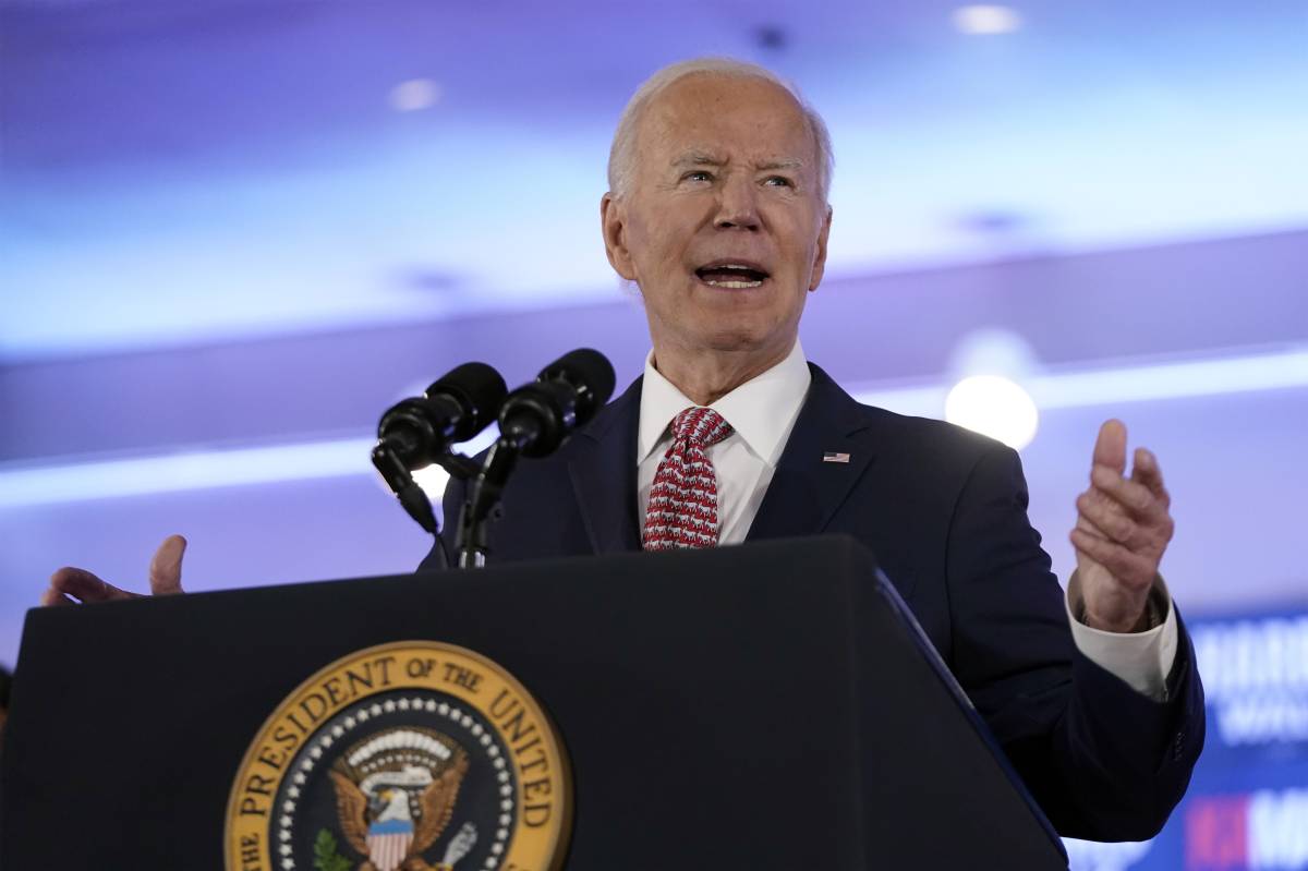 Da Biden nuovi aiuti a Zelensky: pacchetto da 425 milioni di dollari