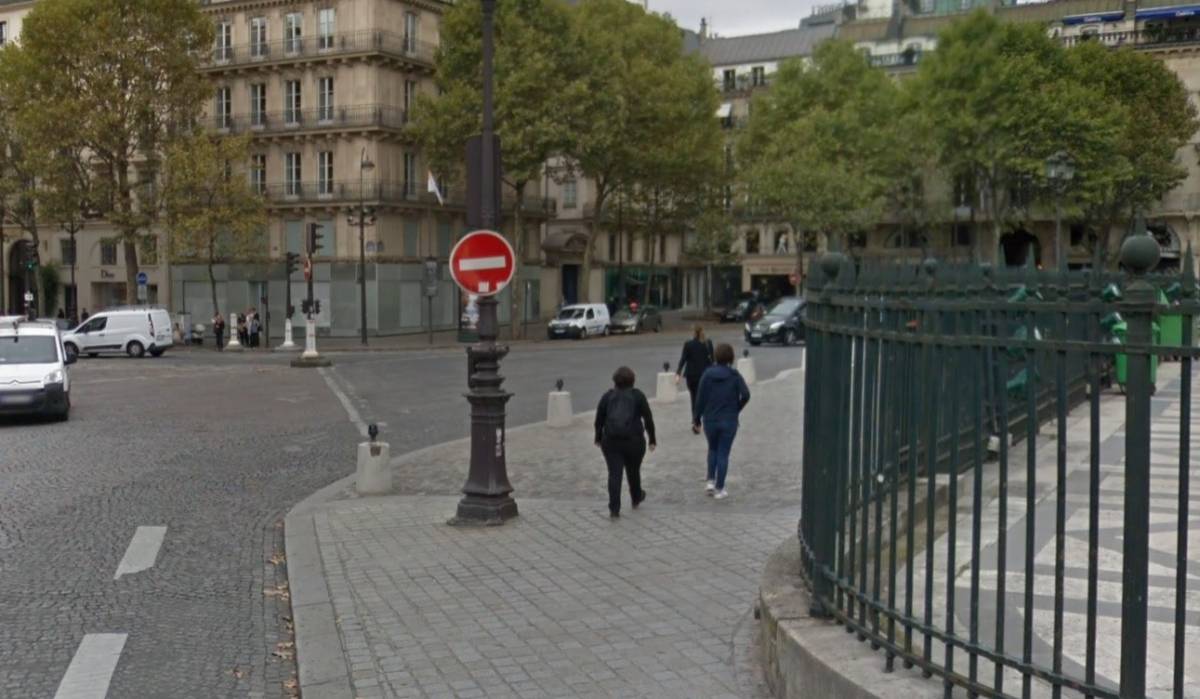 Place de la Madeleine (Parigi), il luogo dell'incidente