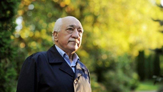 L'impero dei sermoni, l'amicizia con Erdogan, il golpe: chi era Fetullah Gülen