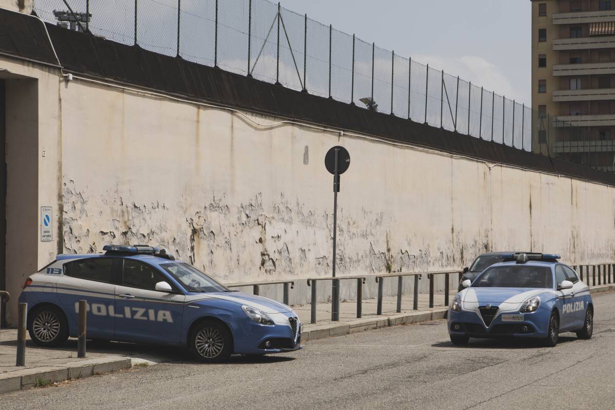 "Incubo quotidiano". Agenti sventano l'evasione di massa, ma finiscono di fronte alla disciplinare