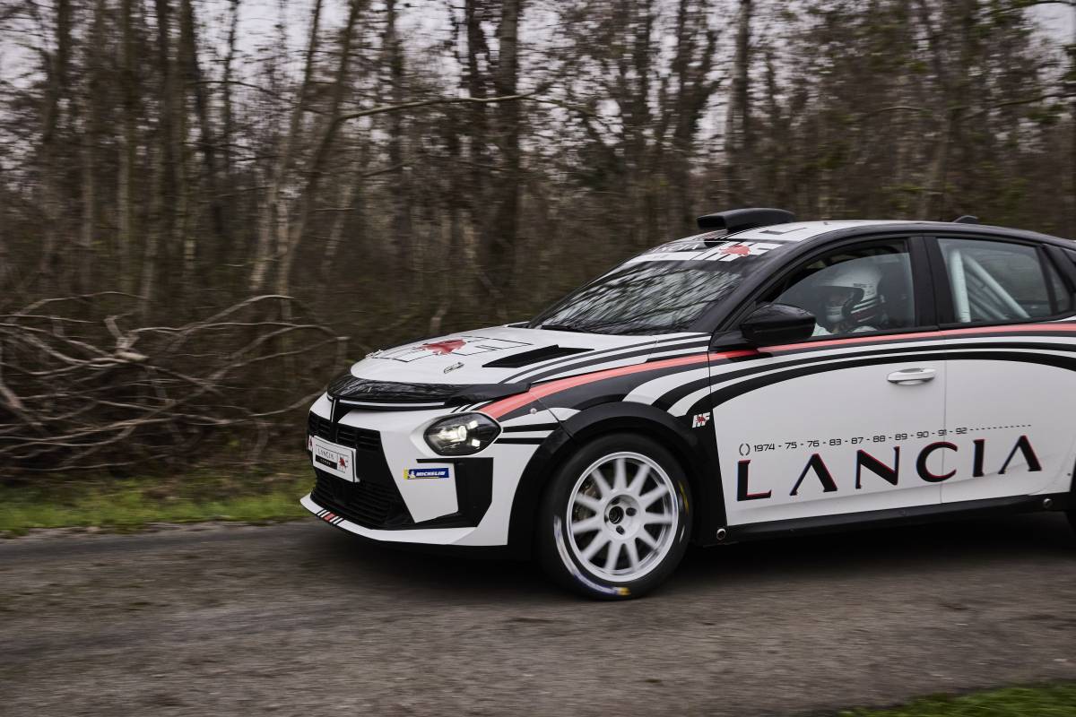 Lancia torna a sognare con la Ypsilon Rally 4 HF