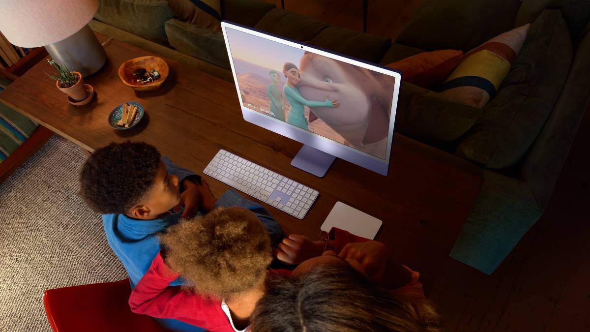 Apple presenta il nuovo iMac con il chip M4, una webcam super e 16 giga di Ram