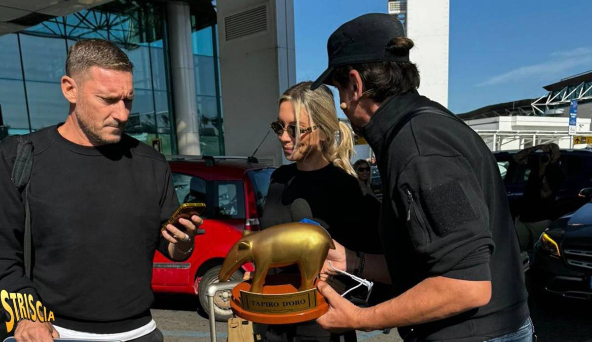 Tapiro d'oro a Francesco Totti per la vicenda Marialuisa Jacobelli. Ma il Pupone rifiuta la statuetta