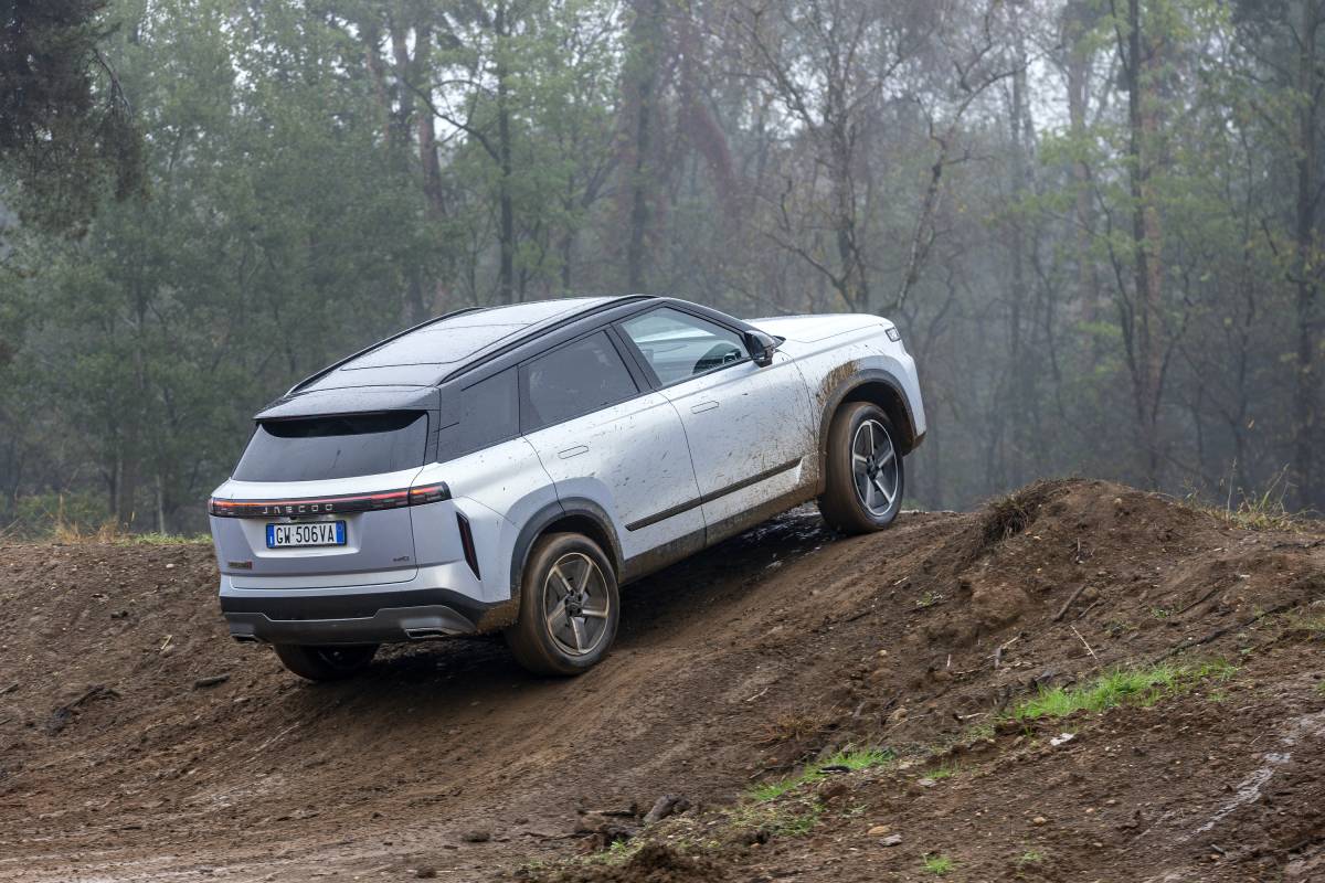 Suv urbano JAECOO 7, potente e tecnologico