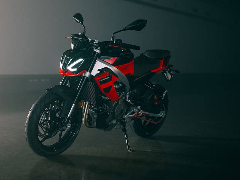 EICMA 2024, Aprilia Tuono 457, Tuareg Rally e gamma Factory